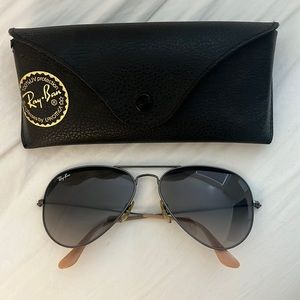 Brown ombré ray ban aviators